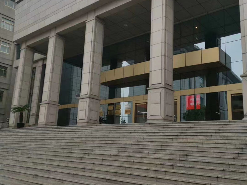 深圳離婚財產律師講解保險屬于夫妻共同財產嗎？離婚時如何分割？