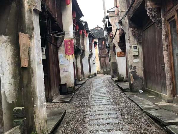 深圳律師咨詢網(wǎng)來(lái)講講不簽雇傭合同公司扣留工資怎么辦