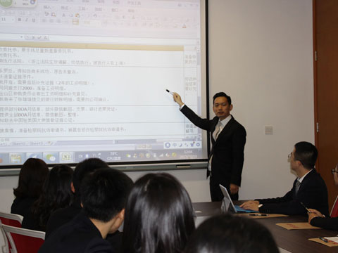 <坪山離婚訴訟律師>婚外情離婚起訴狀范本是什么