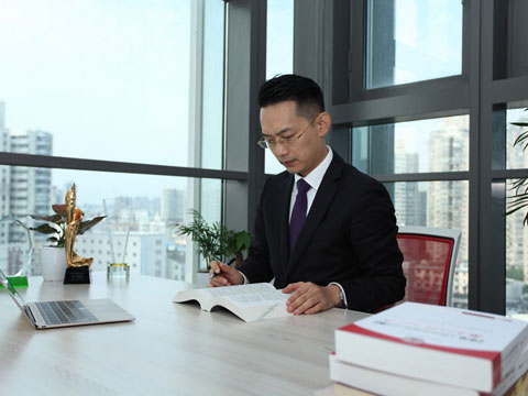 深圳遺產(chǎn)訴訟律師解析夫妻房產(chǎn)遺囑如何書(shū)寫(xiě)